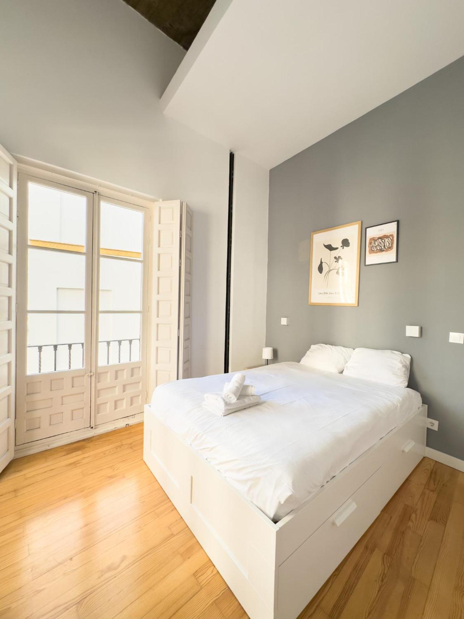 Stylish 1br Apt, Ac, Near Sight, Private Parking Opt Apartment Seville