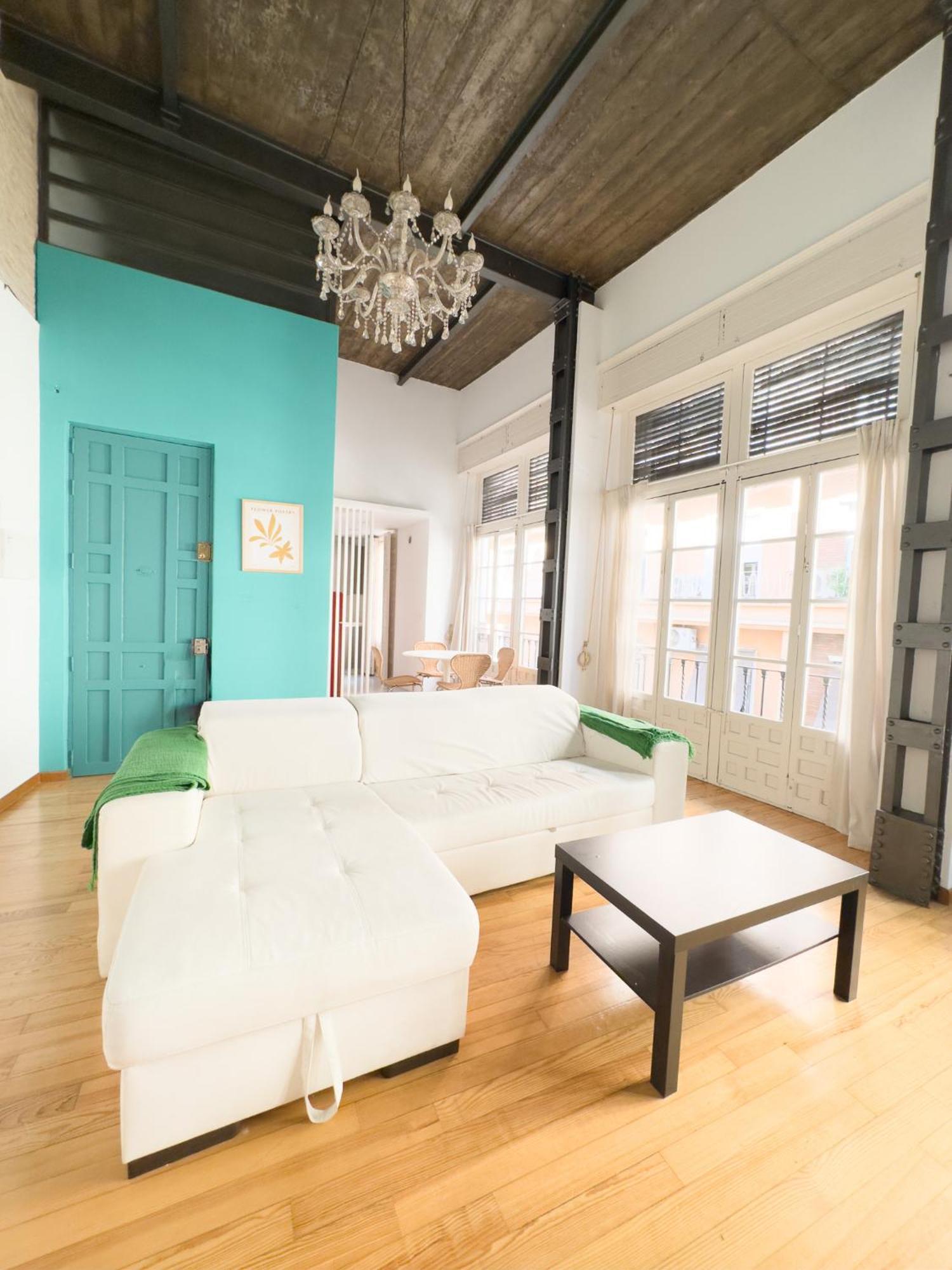 Stylish 1br Apt, Ac, Near Sight, Private Parking Opt * Seville