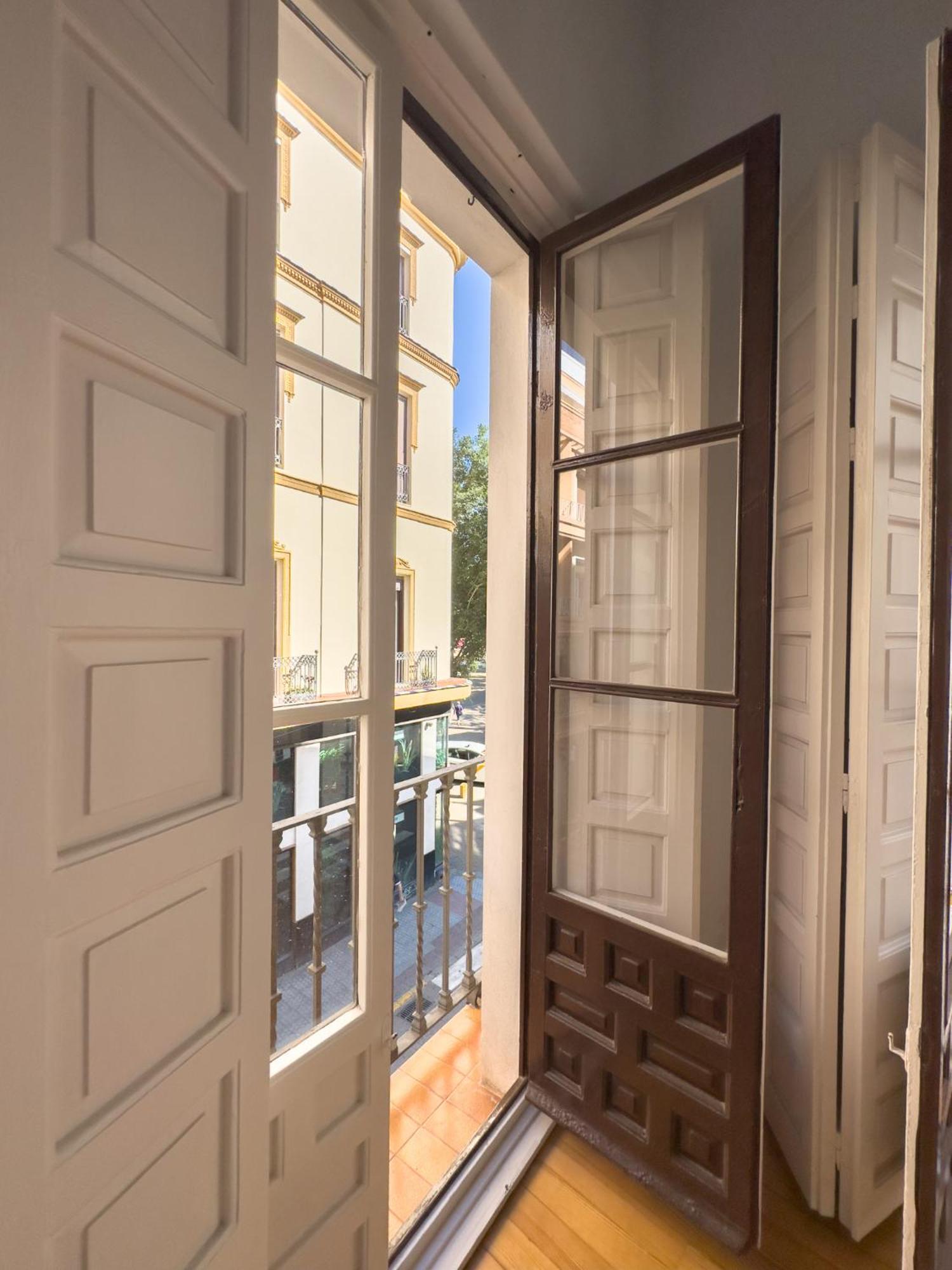 Apartment Stylish 1br Apt, Ac, Near Sight, Private Parking Opt