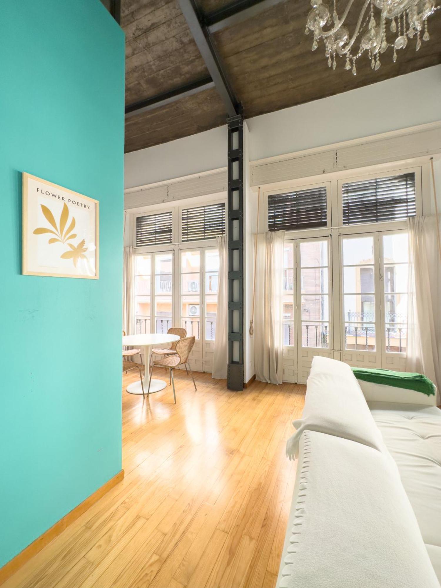 Stylish 1br Apt, Ac, Near Sight, Private Parking Opt * Seville