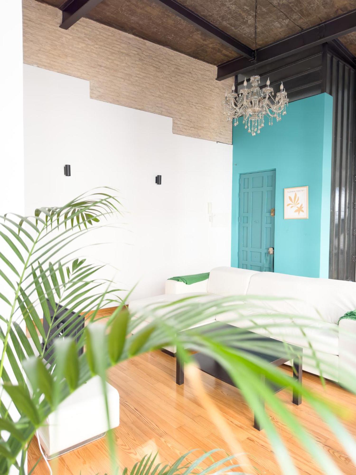 Apartment Stylish 1br Apt, Ac, Near Sight, Private Parking Opt Seville