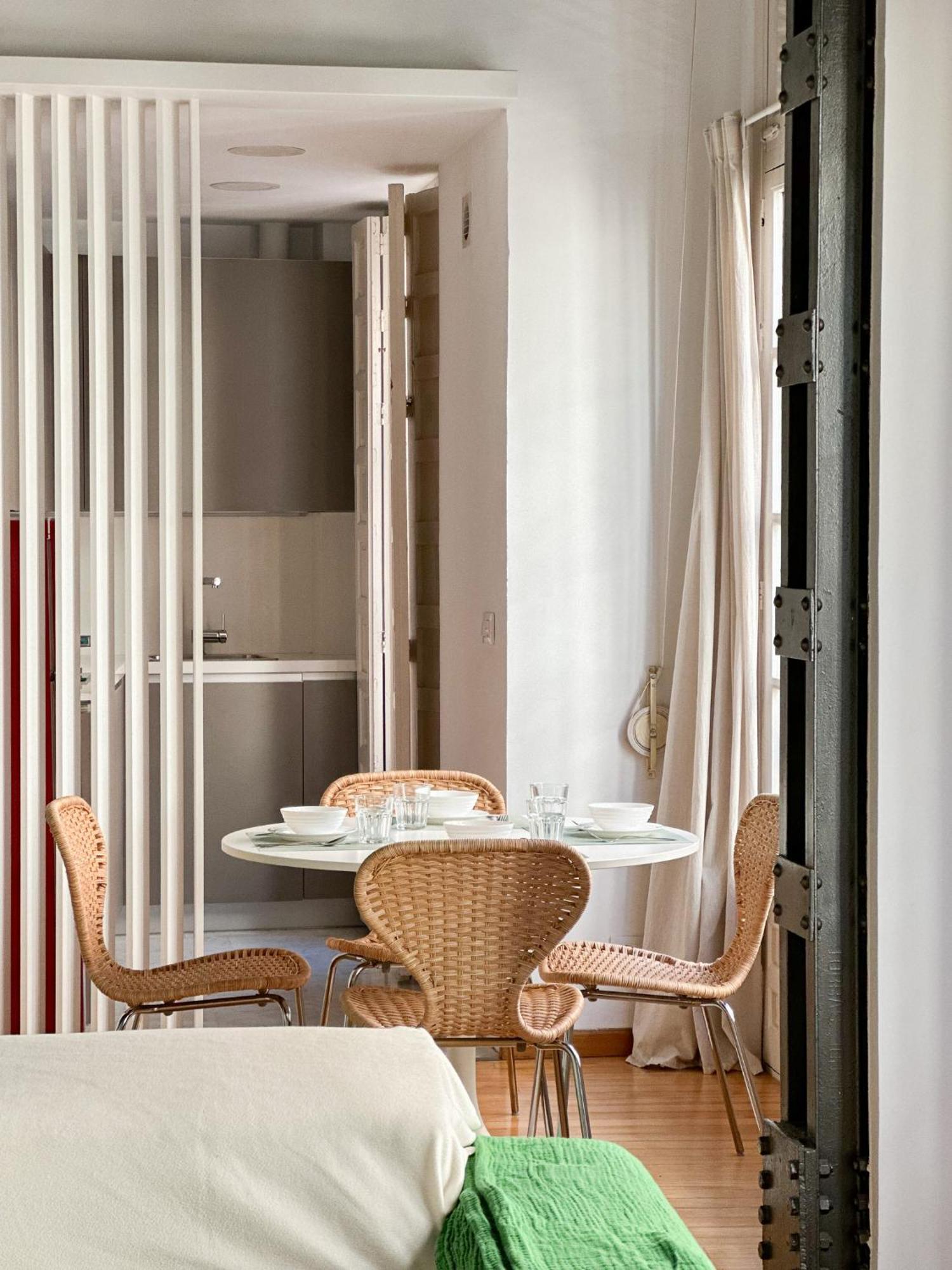 Stylish 1br Apt, Ac, Near Sight, Private Parking Opt Apartment Seville